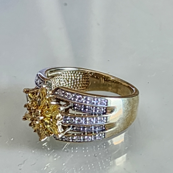 Dazzling Yellow Floral Gemstone Ring Size 8 Sterling Silver Gold Vermeil Jewelry - Picture 3 of 7